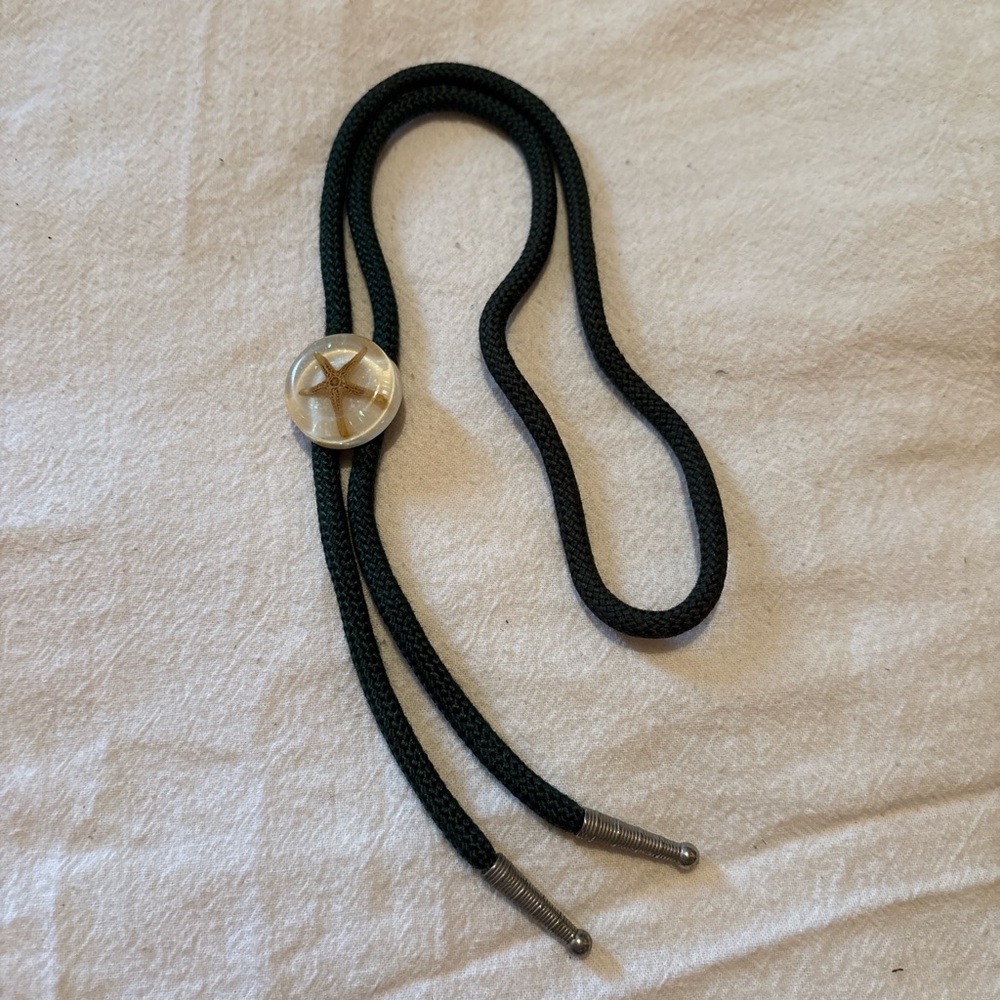 Green Braided Bolo Tie with Decorative Starfish